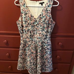 Apt9 Floral Dress. Size 8